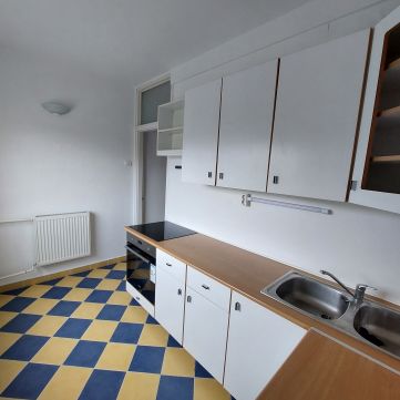 Eladó Lakás 2800 Tatabánya 