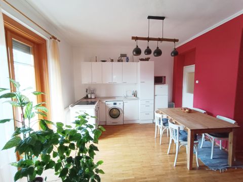 Eladó Lakás 7100 Szekszárd Bajcsy