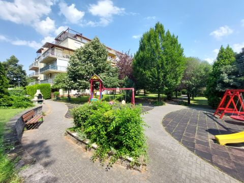 Eladó Lakás 1101 Budapest 10. kerület IGÉNYESEN FELÚJÍTOTT LAKÁS 2005-ÖS LAKÓPARKBAN, NAGY TERASZ!