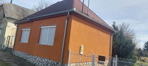 Eladó Ház 7200 Dombóvár 