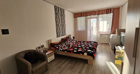 Eladó Lakás 7300 Komló 