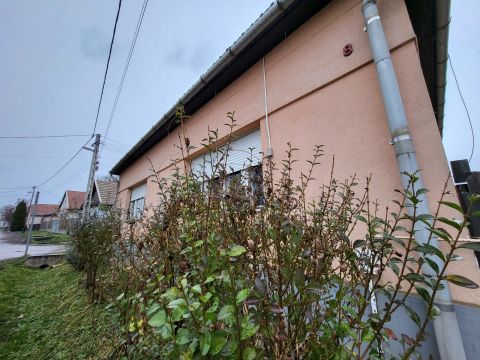 Eladó Ház 5123 Jászárokszállás 