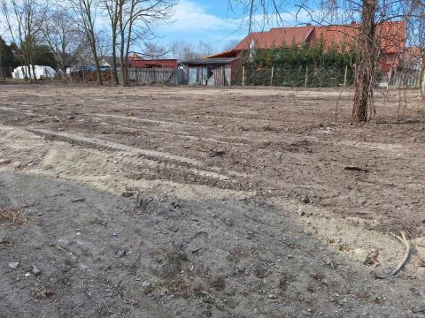 Eladó Telek 2340 Kiskunlacháza Kiskunlacházi telek, két ikerház építésére alkalmas