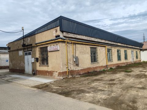 Kiadó Ipari 2800 Tatabánya 