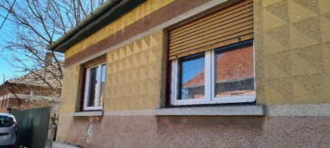 Eladó Ház 5000 Szolnok , 5000 Szolnok, Járműjavító mögött