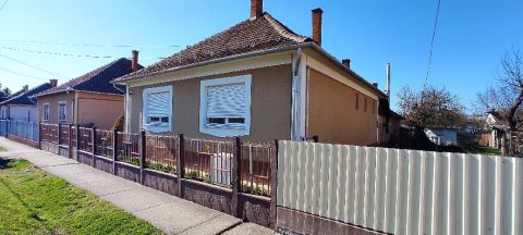 Eladó Ház 4090 Polgár , 4090 Polgár, Polgár