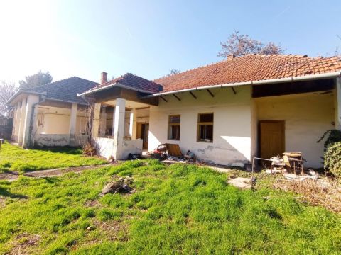 Eladó Ház 5600 Békéscsaba , 5671 Békéscsaba, Mezőmegyer központ