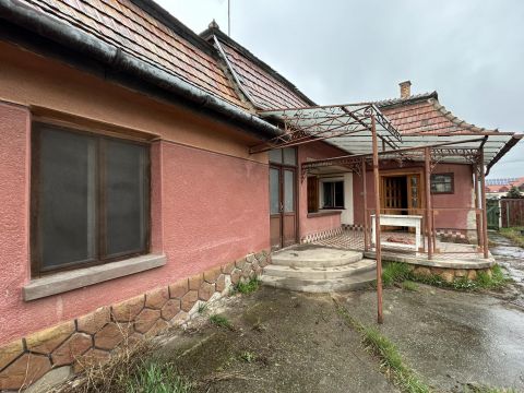 Eladó Ház 2730 Albertirsa , Központban