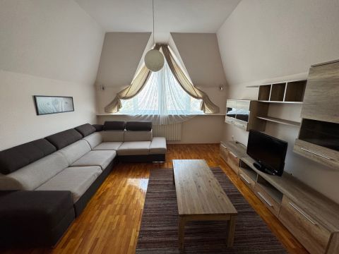Eladó Lakás 4400 Nyíregyháza 