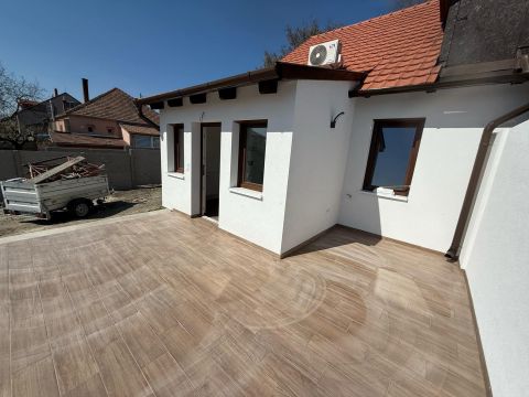Eladó Ház 9200 Mosonmagyaróvár , Kossuth Lajos utca közelében