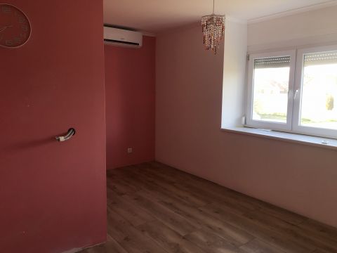Eladó Ház 7784 Nagynyárád 
