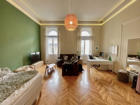 Eladó Lakás 1074 Budapest 7. kerület 