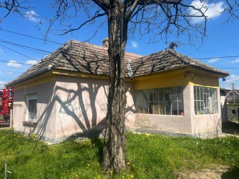 Eladó Ház 2769 Tápiószőlős 2769 Tápiószőlős, faluközpont