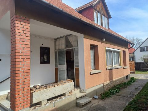 Eladó Ház 8297 Tapolca , Tapolca, Fő út