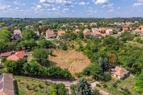 Eladó Telek 2217 Gomba , Nyugodt környezetben örökpanorámás telek