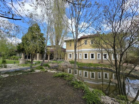 Eladó Ház 2030 Érd , NAGYSTÍLŰ VILLA ÉRD FENYVESÉBEN