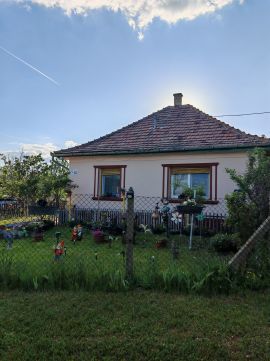 Eladó Ház 2700 Cegléd 