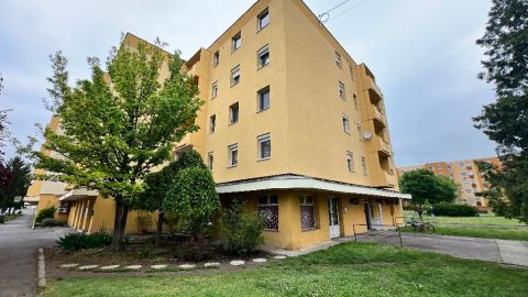 Eladó Lakás 8500 Pápa , 8500 Pápa, Killián
