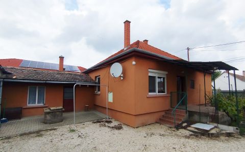 Eladó Ház 8111 Seregélyes 