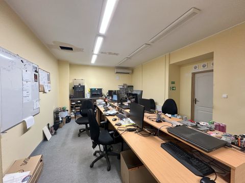 Eladó Üzlethelyiség 9200 Mosonmagyaróvár Mosonmagyaróvár, Ostermayer Károly utca