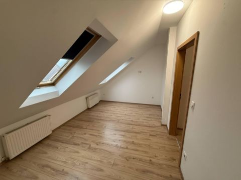 Eladó Lakás 9200 Mosonmagyaróvár Iskola utca közelében