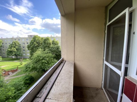 Kiadó Lakás 9400 Sopron , Frekventált helyen, parkra néző, erkélyes lakás kiadó!