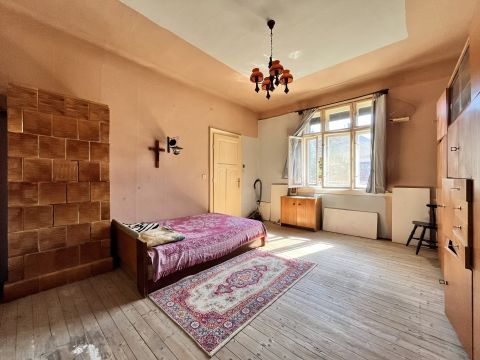 Eladó Ház 1152 Budapest 15. kerület SORHÁZI LAKÁS SAJÁT KERTRÉSSZEL!
