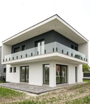 Eladó Ház 2053 Herceghalom , magas műszaki tartalommal, azonnal költözhető otthon