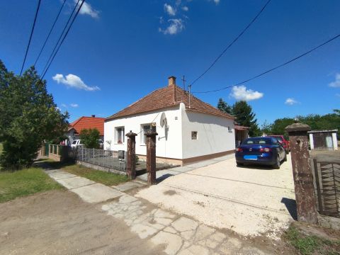 Eladó Ház 9131 Mórichida 
