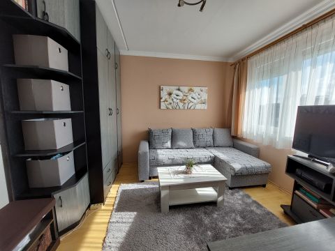 Eladó Lakás 9200 Mosonmagyaróvár , Kiserdő út