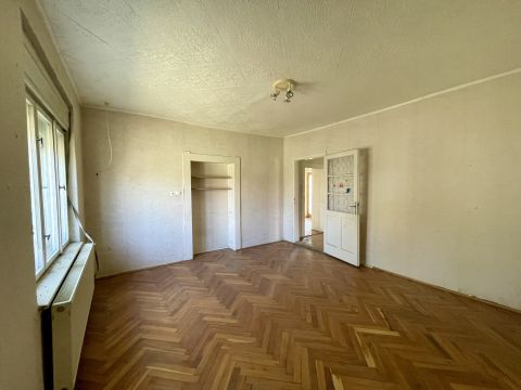 Eladó Ház 7200 Dombóvár , Újdombóvár közepén