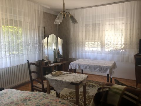Eladó Ház 2600 Vác 