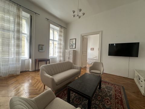 Kiadó Lakás 1056 Budapest 5. kerület 