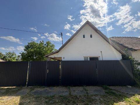 Eladó Ház 2524 Nagysáp 