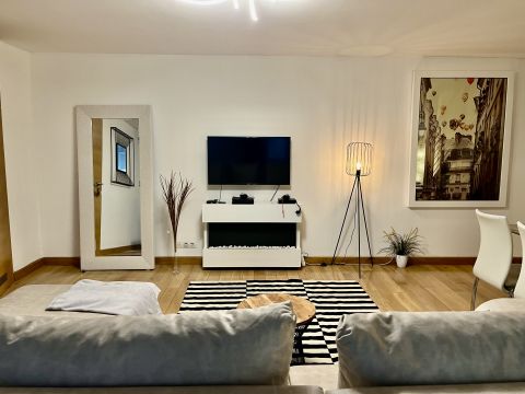 Kiadó Lakás 1064 Budapest 6. kerület 