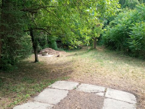 Eladó Telek 2051 Biatorbágy 