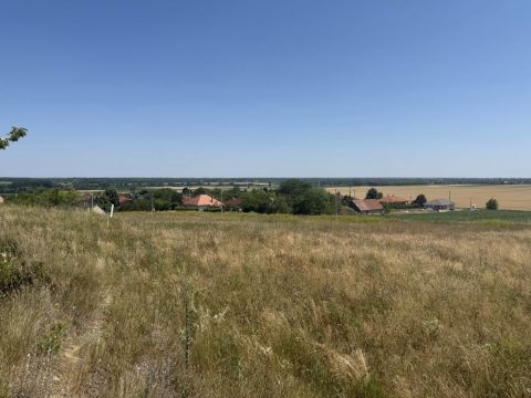 Eladó Telek 8142 Úrhida Kiváló lehetőség! Kiváló ajánlat! Kiváló befektetés!!