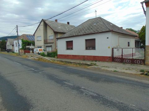 Eladó Ház 7694 Hosszúhetény 