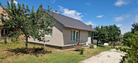 Eladó Ház 8635 Ordacsehi , Csendes központ közeli környék