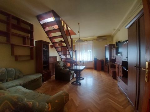 Eladó Lakás 5000 Szolnok 