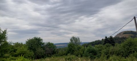 Eladó Ház 2040 Budaörs , Kis ház, villany, a gáz, telken belül, aszfaltozott utcában