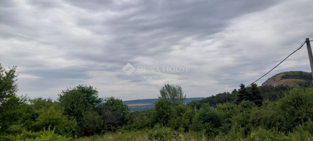 2040 Budaörs , Kis ház, villany, a gáz, telken belül, aszfaltozott utcában — 1/11