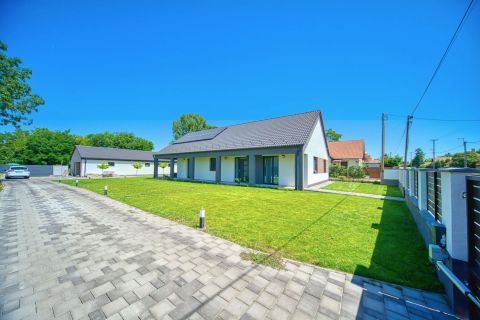 Eladó Ház 2730 Albertirsa ÚJÉPÍTÉSŰ ÖNÁLLÓ CSALÁDI HÁZ KULCSRAKÉSZEN!