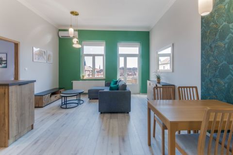 Eladó Lakás 1077 Budapest 7. kerület Jósika utcánál erkélyes, panorámás gyönyörűen felújított !