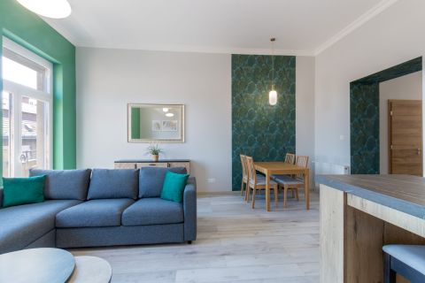 Eladó Lakás 1077 Budapest 7. kerület , Jósika utcánál erkélyes, panorámás gyönyörűen felújított !