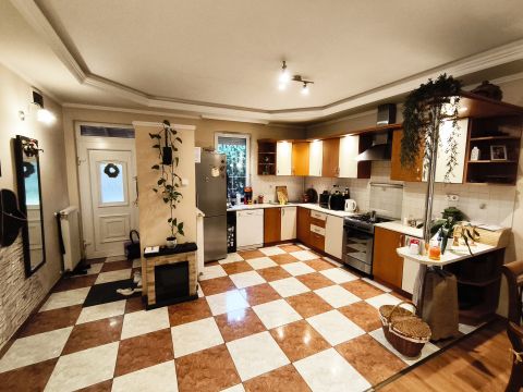 Eladó Ház 2120 Dunakeszi Tóváros