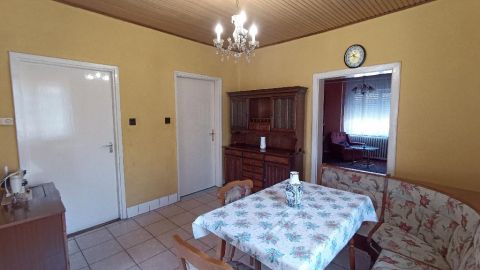 Eladó Ház 5126 Jászfényszaru , 5126 Jászfényszaru, Jó környék