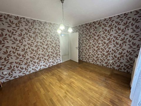 Kiadó Lakás 9300 Csorna Szent István tér környéke 
