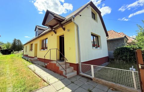 Eladó Ház 3033 Rózsaszentmárton 