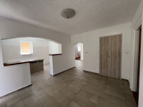 Eladó Ház 3021 Lőrinci , Árpád utca közelében